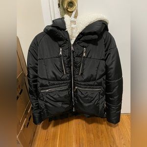 Womens winter coat size Medium